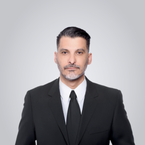 Dr. Marcos Vega Fontana